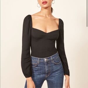 Reformation Reign Top Black size 6